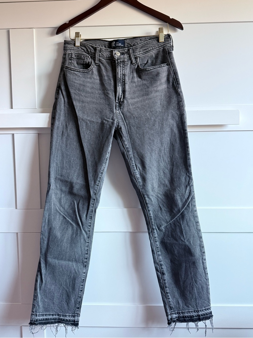 GAP Women's Washed Black Straight Leg Jeans